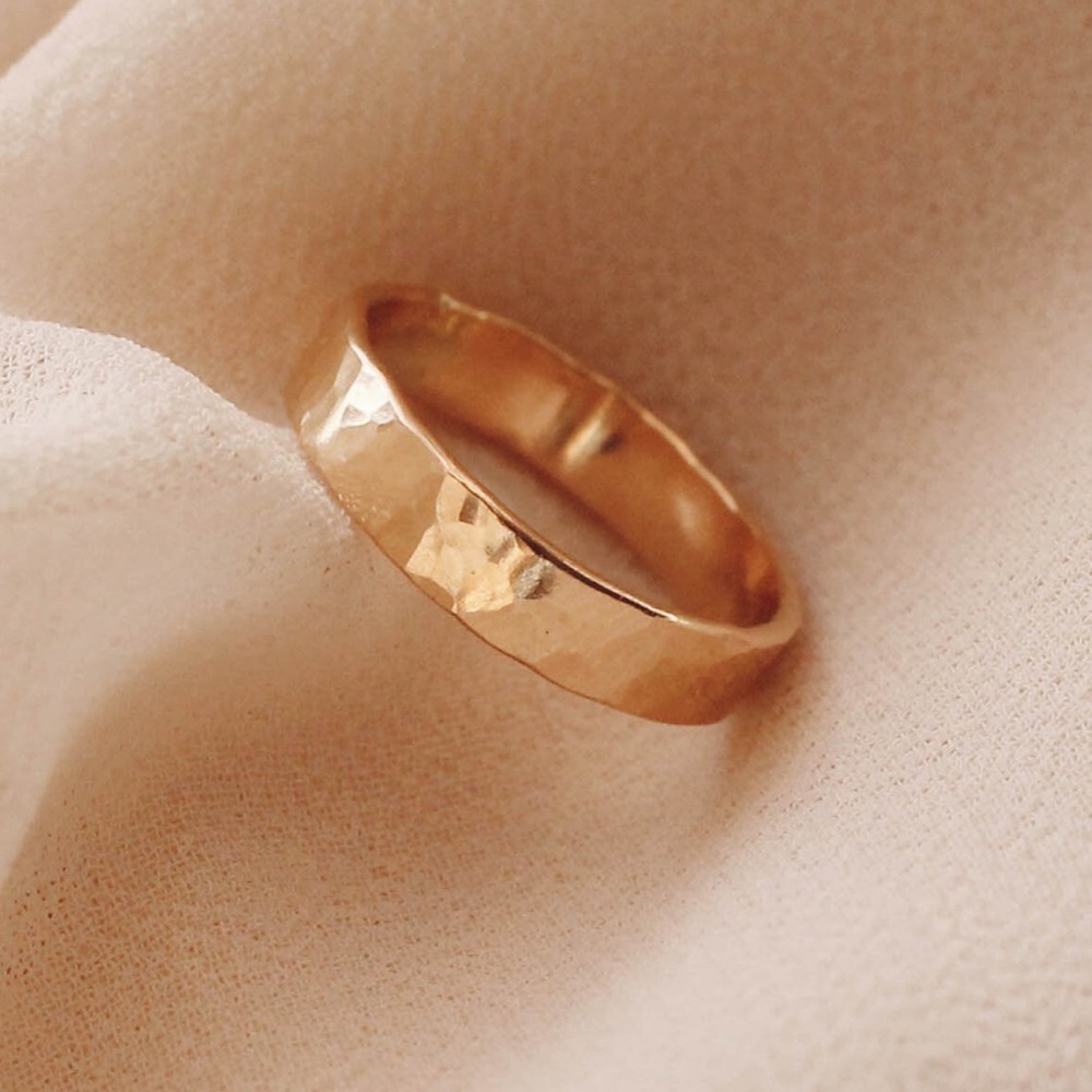 14k Gold Filled Ring size 7 NEW IN BOX